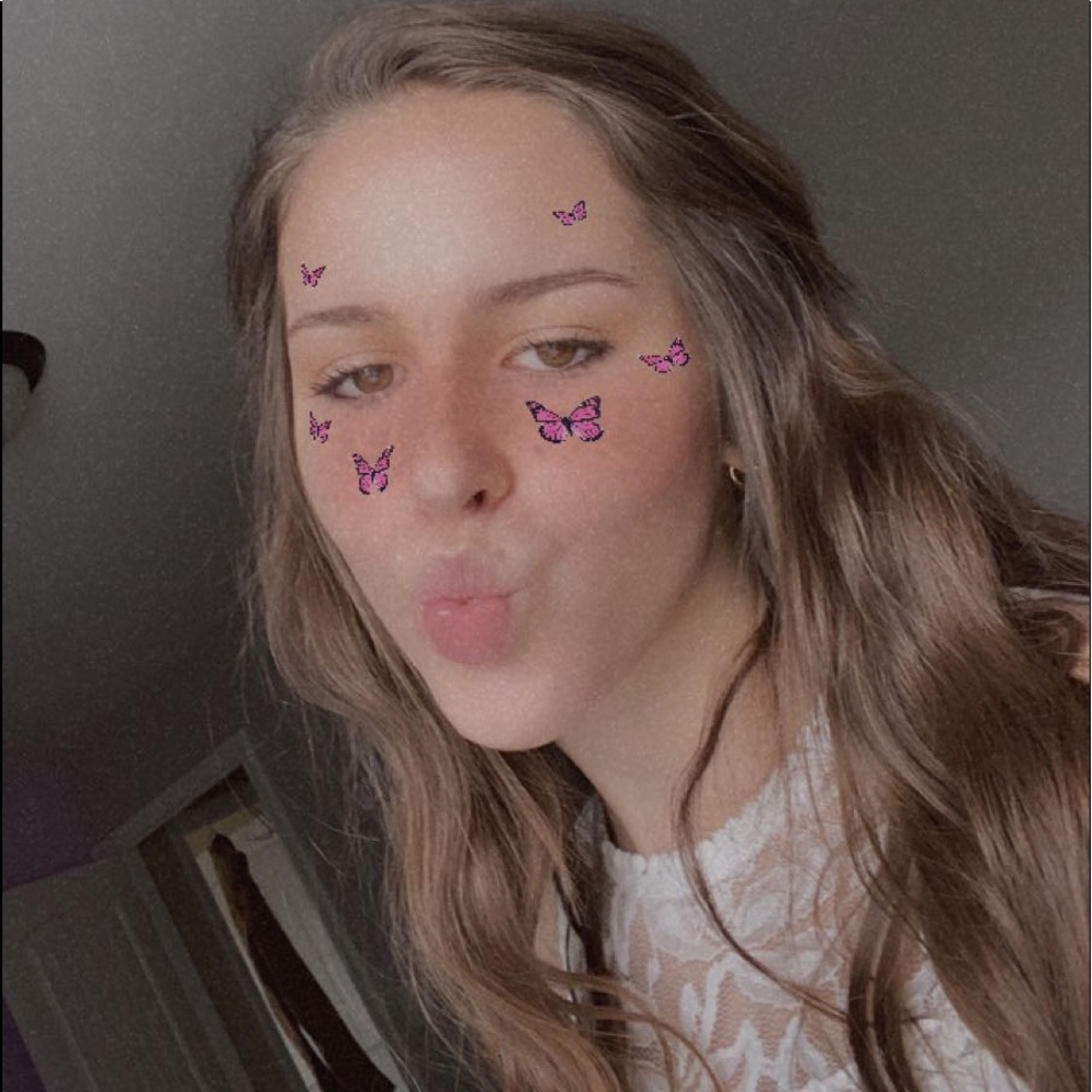 Meet your Posher, Elizabeth